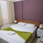 Hotel Daisy
